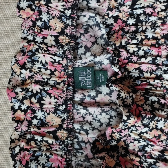 Wild Fable Floral Skater Skirt - Black and Pink M - Picture 2 of 3